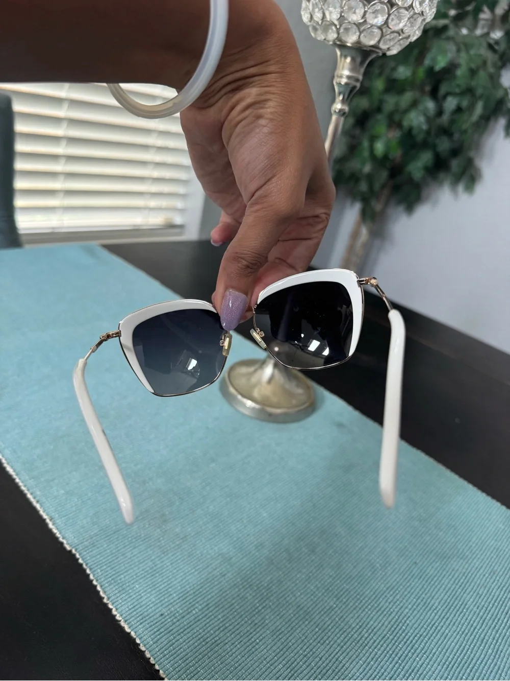 Miu Miu 52QS Sunglasses White